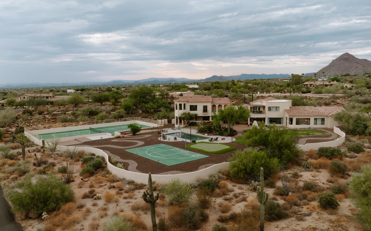 Luxury vs traditional rehab comparison — Desert Recovery Centers