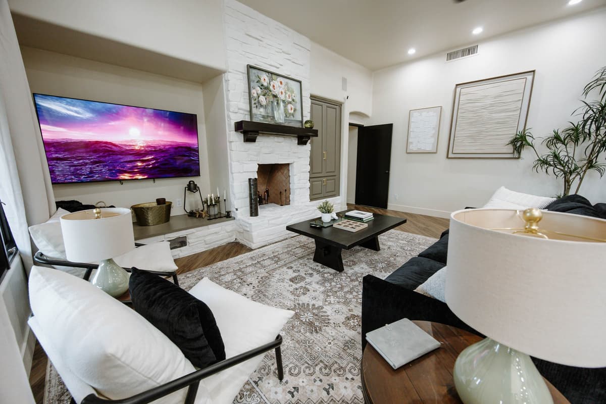Scottsdale treatment facility living area